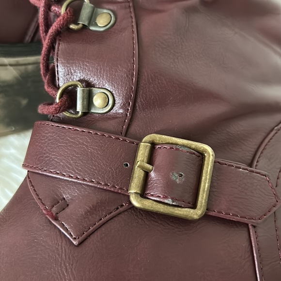 JustFab Molly Burgundy Flat Lace-Up Boots Size 7 - Picture 6 of 10